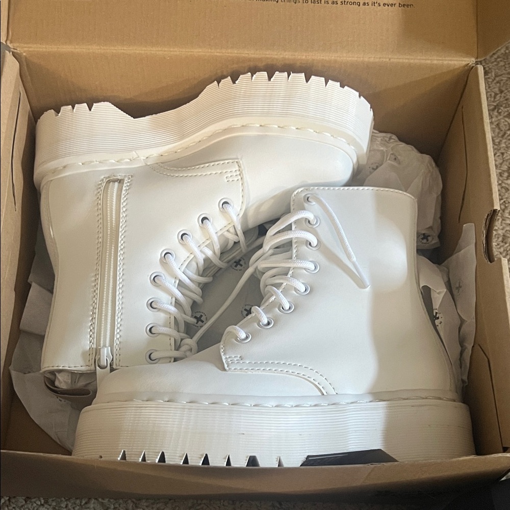 Dr Martens VEGAN JADON II BOOT MONO PLATFORMS